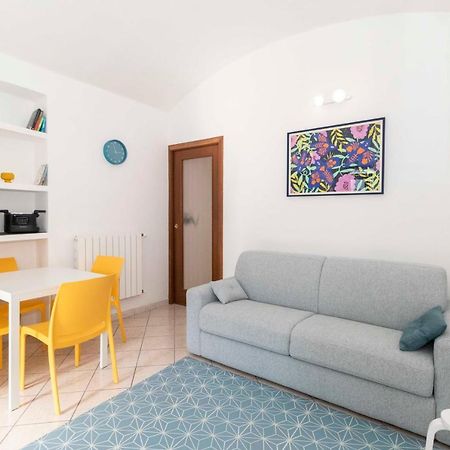 Colourful Flat San Donato Apartamento Turim Exterior foto